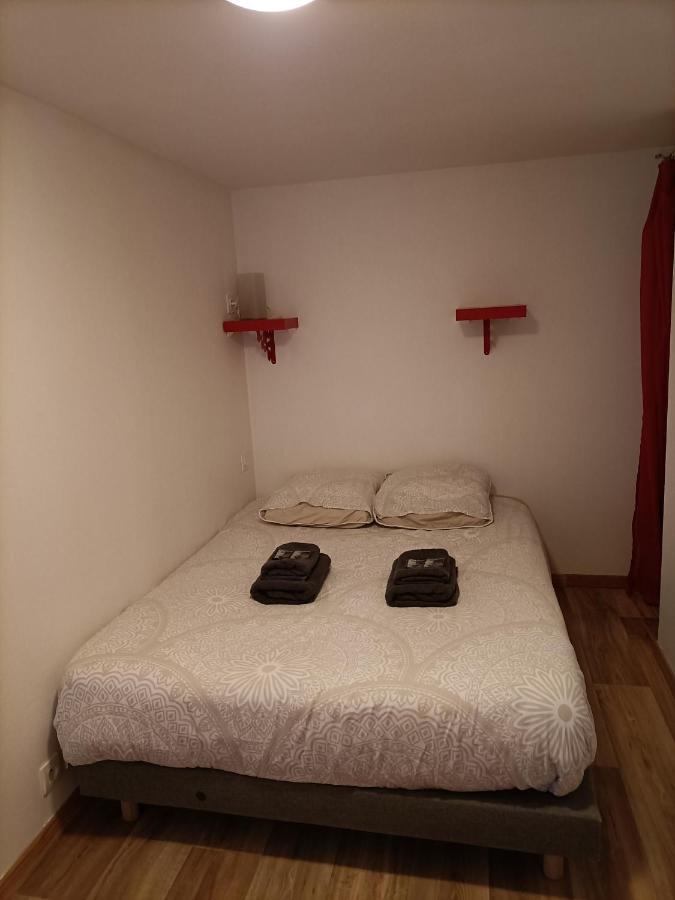 Apartamento Becker Dinan Exterior foto